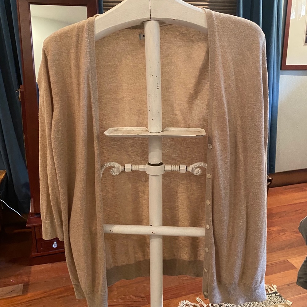 Light weight cardigan